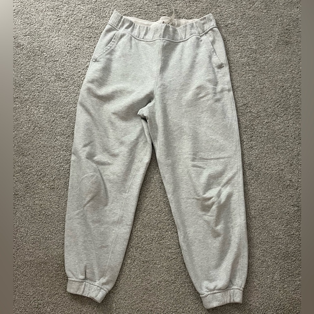 Lululemon Relaxed High Rise jogger
